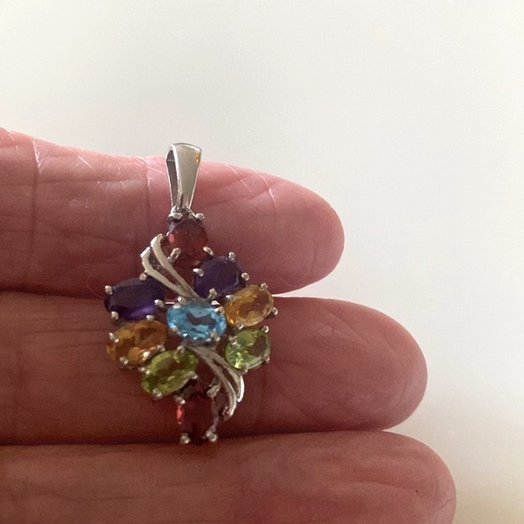 Genuine semi-precious gem pendant in sterling - Picture 5 of 7